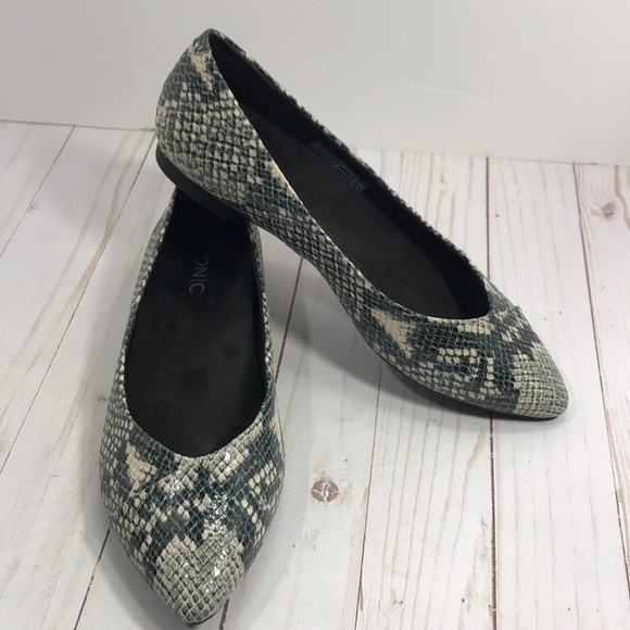 vionic caballo flats